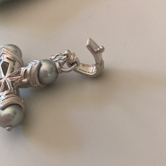 Judith Ripka Sterling Braided Berge & Cultured Cross enhancer - Picture 4 of 5